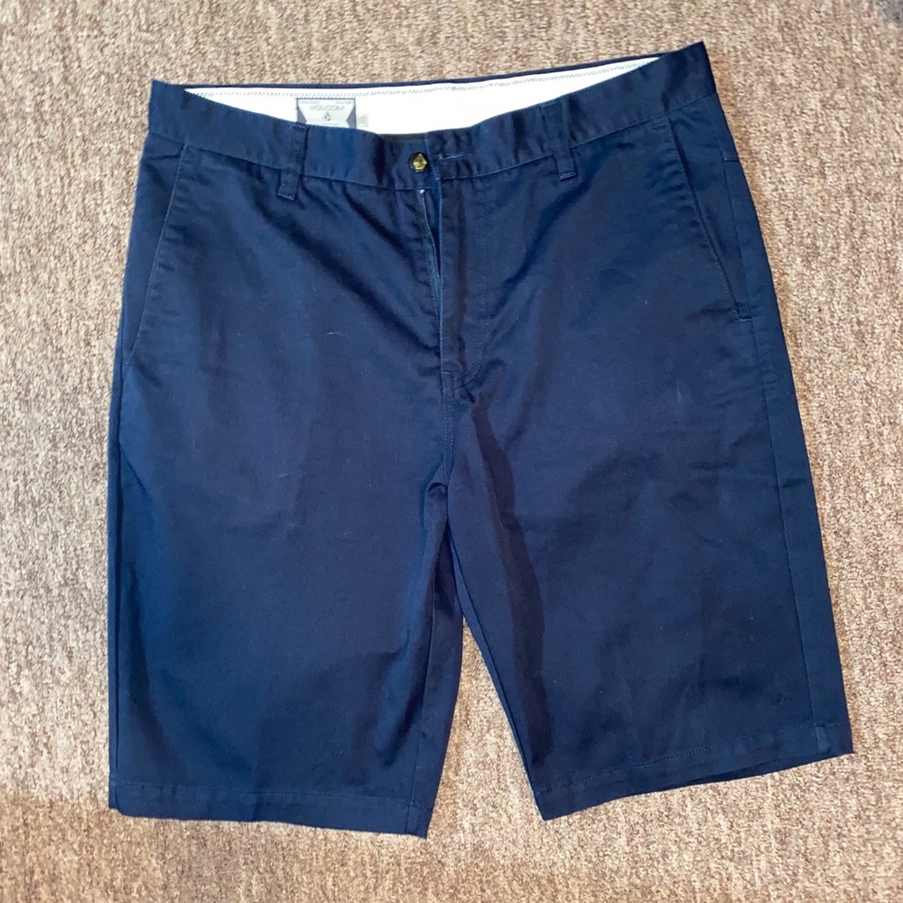 Volcom casual shorts